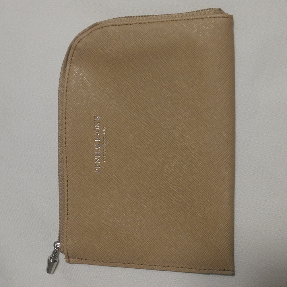 ☀️Penhaligon's Tan Zipper Cosmetic Travel Pouch